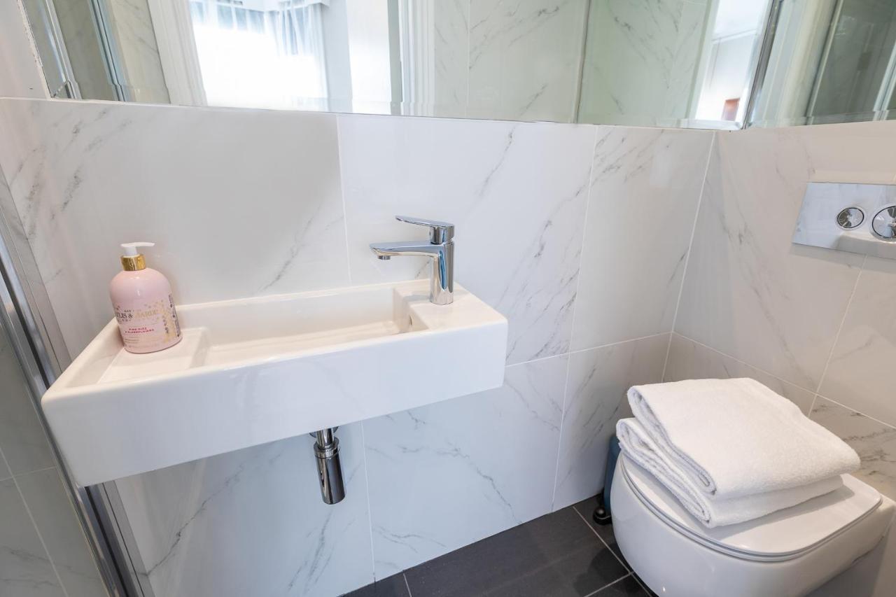 Air Conditioned Apt High St Kensington London Eksteriør bilde