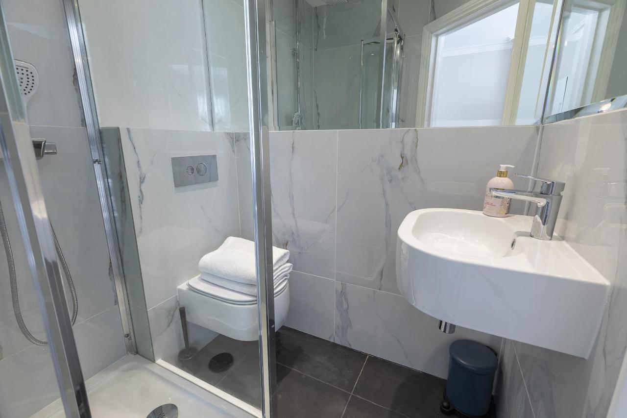 Air Conditioned Apt High St Kensington London Eksteriør bilde