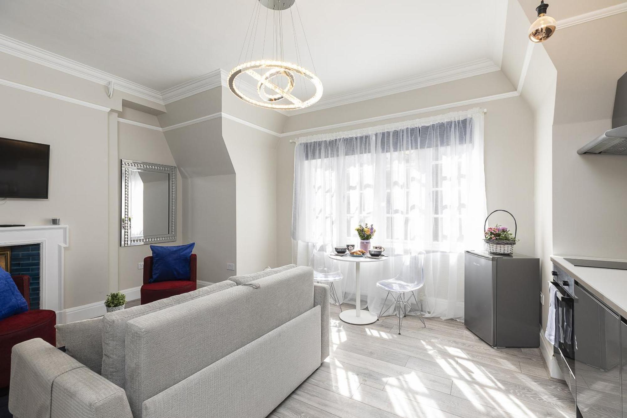 Air Conditioned Apt High St Kensington London Eksteriør bilde